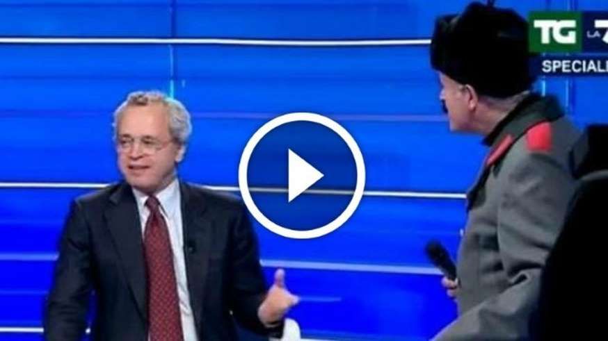 L'invasione di Enrico Lucci al TG LA7 da Mentana : AssembleaPD L'invasione di Enrico Lucci al TG LA7 da Mentana : AssembleaPD