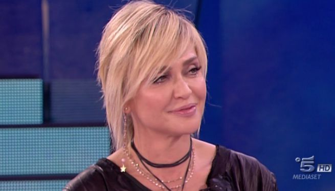 Anticipazioni Isola dei famosi : Paola Barale da Raz Degan in Honduras - FOTO VIDEO Anticipazioni Isola dei famosi : Paola Barale da Raz Degan in Honduras - FOTO VIDEO