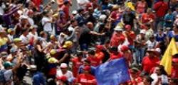 Scontri a Caracas, muore un ragazzo : è la sesta vittima