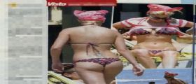Stupenda Emma Marrone in costume