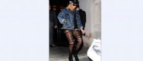 Rihanna in reggicalze a Londra (Foto)
