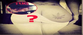 Rihanna e il tattoo hot sul sexy lato B Rihanna e il tattoo hot sul sexy lato B