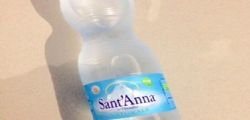 Auchan ritira bottiglie della S. Anna