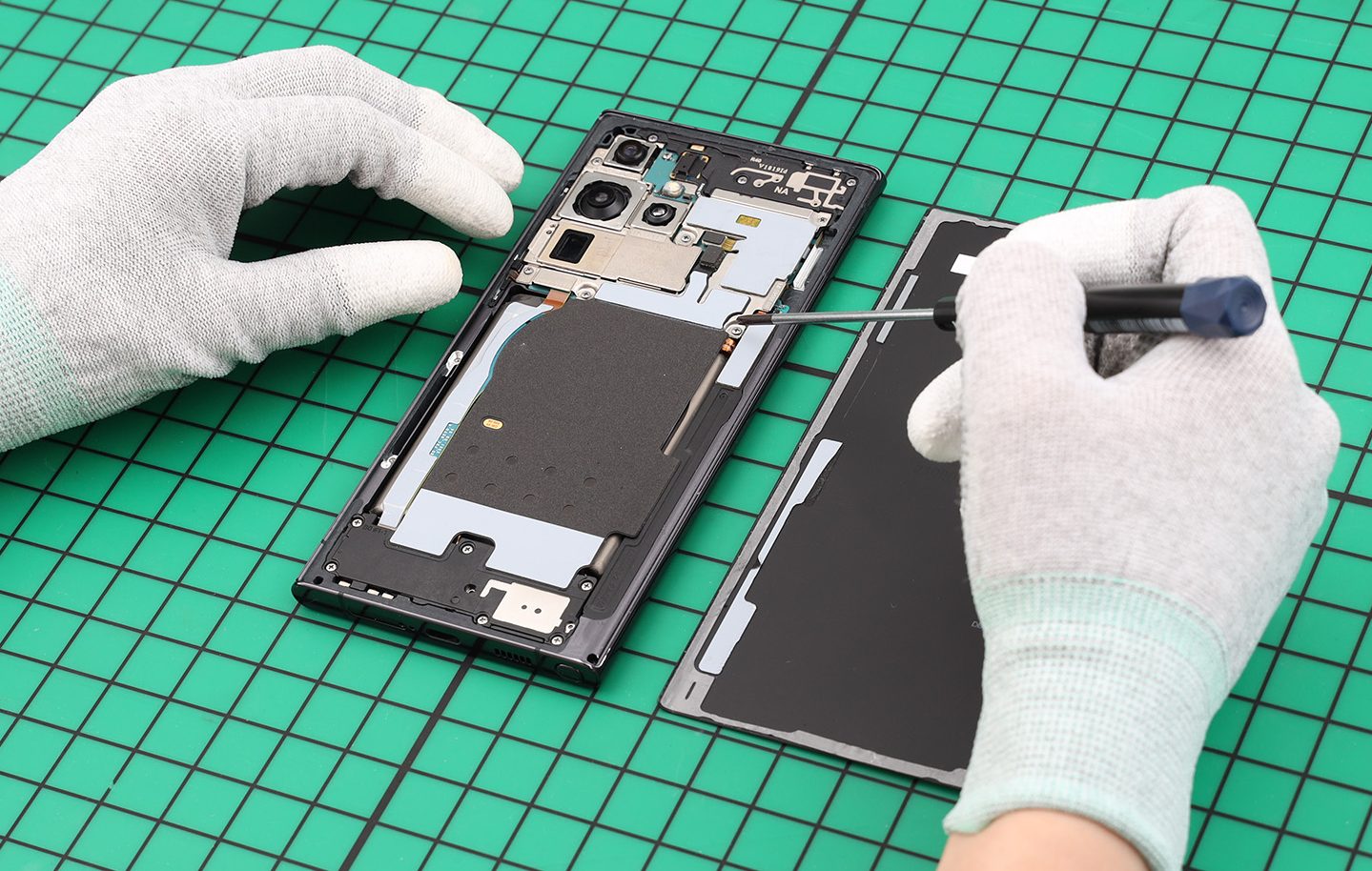 Arriva in Italia il servizio Self Repair di Samsung