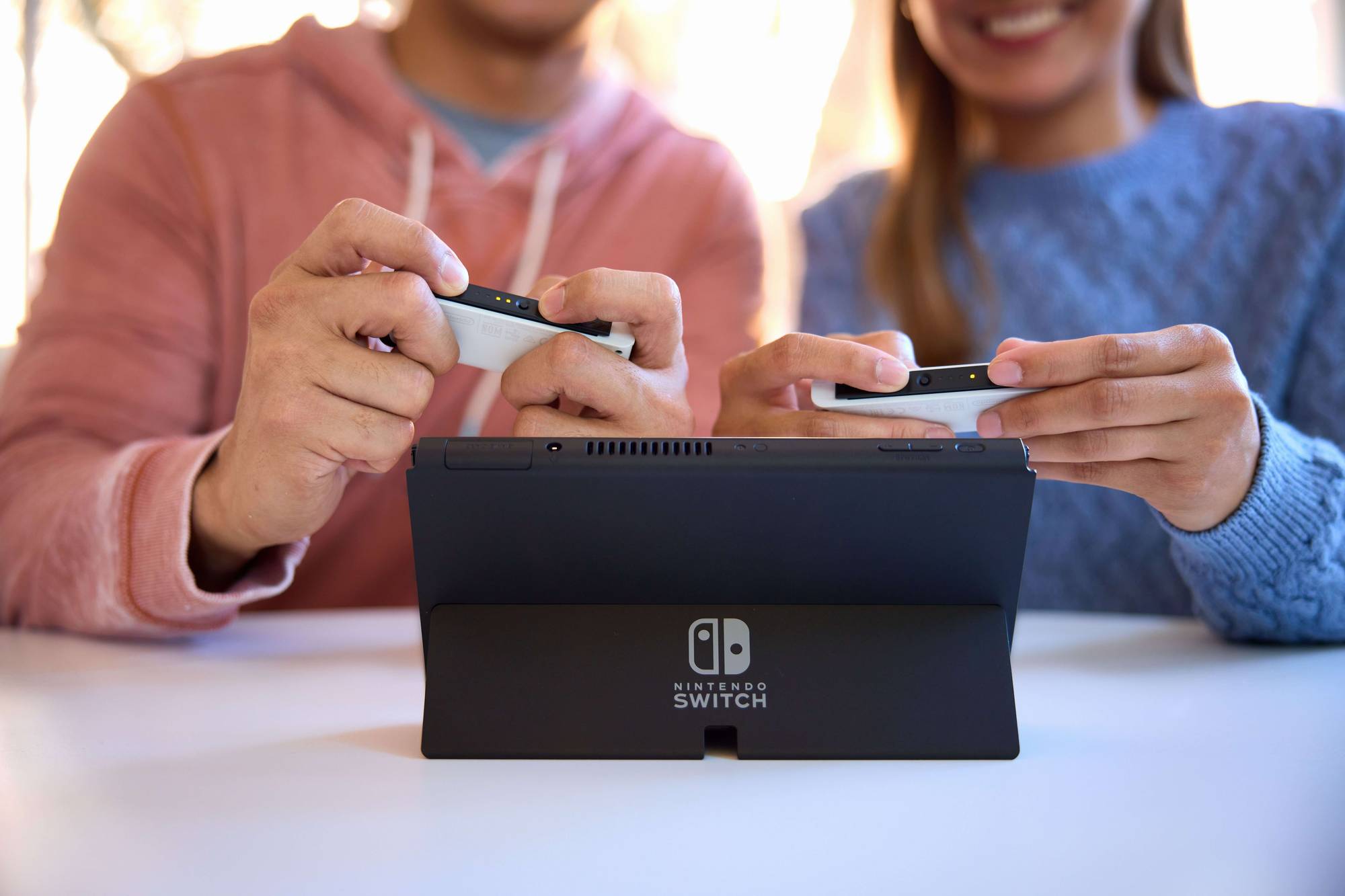 Due cuori e Nintendo Switch: la console perfetta per San Valentino