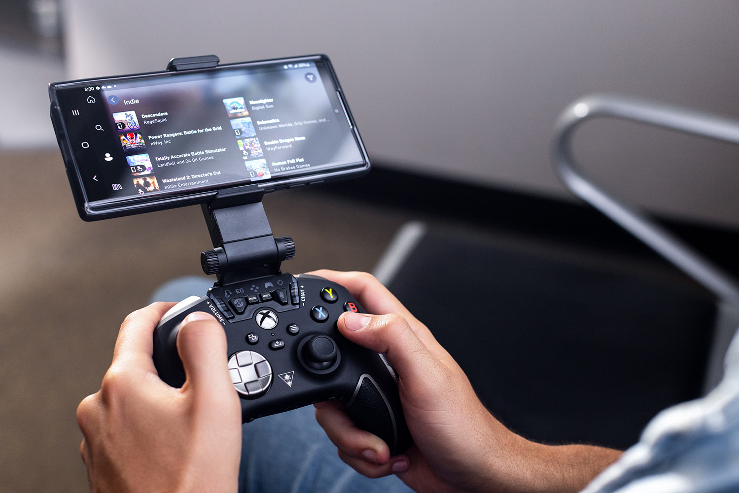 RECON CLOUD HYBRID CONTROLLER, controller ideale per il mobile gaming