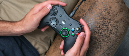 NACON X Pro Controller disponibile per Xbox