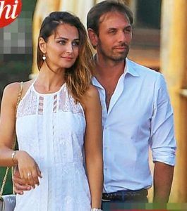 Matteo Mammì paparazzato in compagnia di Anna Safroncik