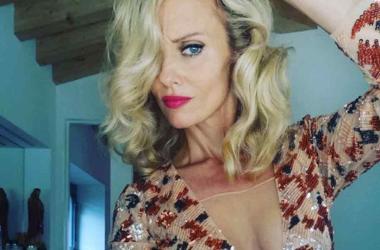 Che fisico meraviglioso! Justine Mattera in intimo e tacchi a spillo su Instagram