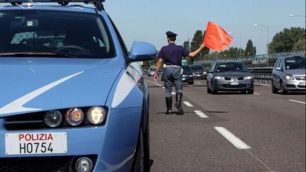 Bologna/ Persona investita da un Tir : chiuso un tratto della A13 Bologna/ Persona investita da un Tir : chiuso un tratto della A13