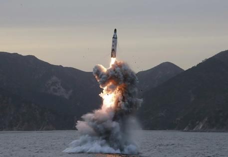 Corea Nord : Fallitto nuovo test missile Corea Nord : Fallitto nuovo test missile