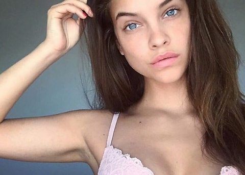 Barbara Palvin in topless su Instagram Barbara Palvin in topless su Instagram