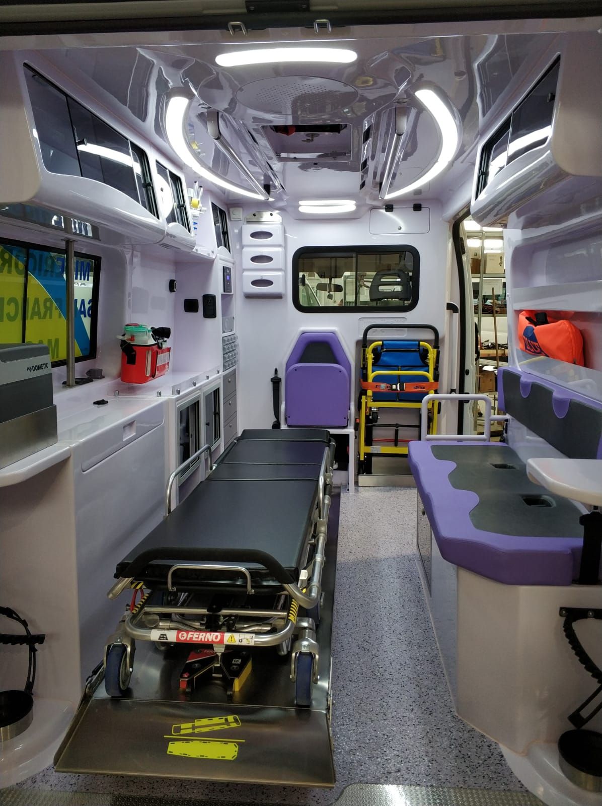 Massa : anonimo benefattore dona ambulanza modernissima superaccessoriata Massa : anonimo benefattore dona ambulanza modernissima superaccessoriata