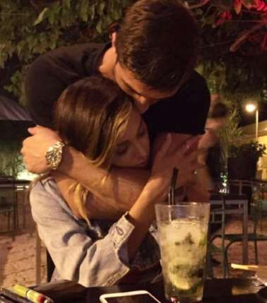 Belen Rodriguez ha stregato Andrea Iannone Belen Rodriguez ha stregato Andrea Iannone