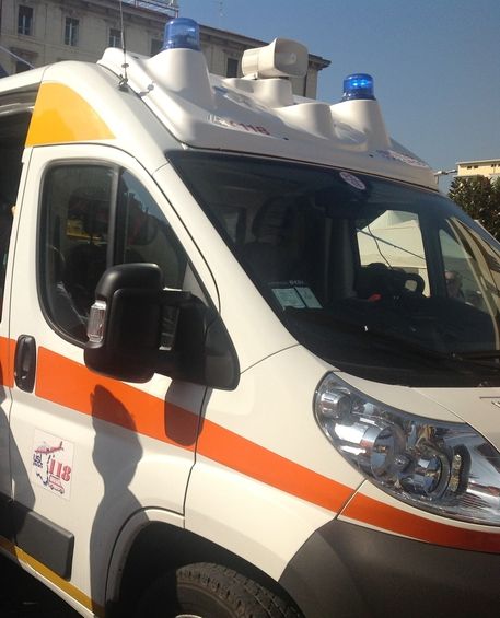 Avevo solo 2 anni : Muore bimbo lasciato per ore in auto