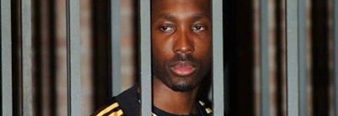 Rudy Guede condannato per l'omicidio di Meredith Kercher in permesso premio dall'ex maestra Rudy Guede condannato per l'omicidio di Meredith Kercher in permesso premio dall'ex maestra