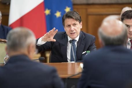 Conte difende l'Autonomia : Basta con gli insulti, vedrò i governatori!