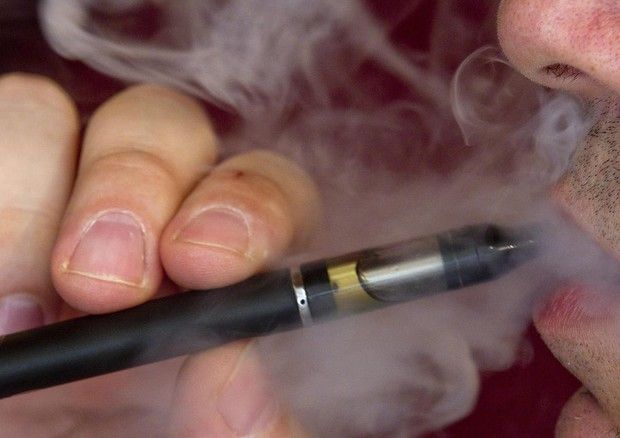 Allerta Iss: vigilare su sigarette elettroniche