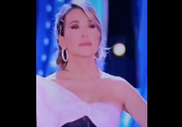 Alla gente gli sc****ggia il cervello! Inizia il Grande Fratello trash con Valentina Vignali e Jessica Mazzoli