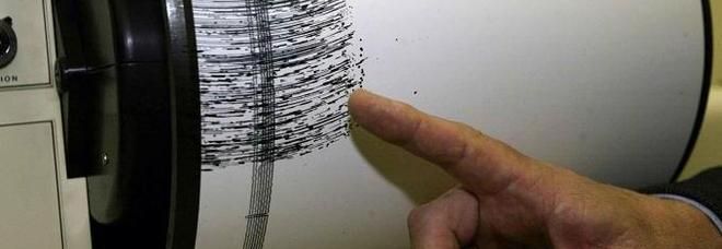 Terremoto Sicilia : Forte scossa magnitudo 5.0 a Milazzo avvertita a Messina e Reggio Calabria Terremoto Sicilia : Forte scossa magnitudo 5.0 a Milazzo avvertita a Messina e Reggio Calabria
