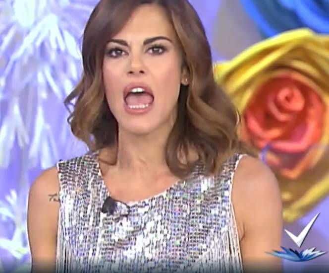 Ho un solo capezzolo! Bianca Guaccero spiazza a Detto fatto