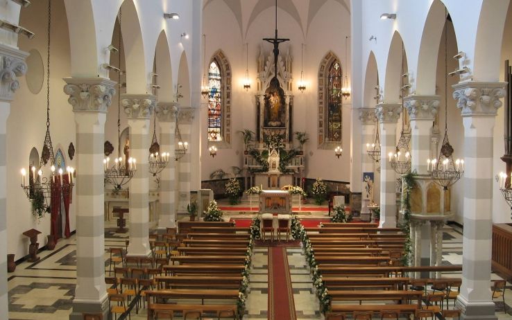 Genova, ruba offerte in chiesa! Il parroco lo insegue e lo fa arrestare