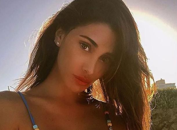 Belen Si è Rifatta Il Sedere