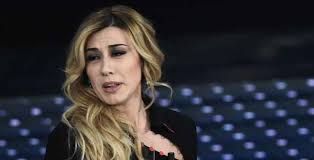Da Carla Fracci a Sandra Milo! Le imitazioni a Sanremo di Virginia Raffaele