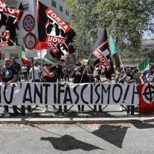 Il Giudice il saluto romano non è reato