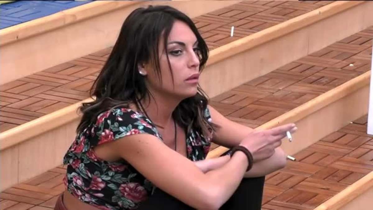 Provvedimento disciplinare per Francesca De André? Cosa accadrà al GF 16