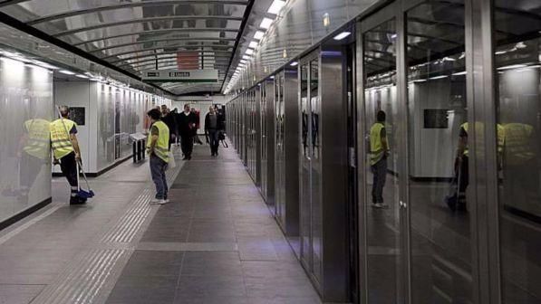 Falso Allarme esplosioni in metro Roma : panico tra i passeggeri Falso Allarme esplosioni in metro Roma : panico tra i passeggeri