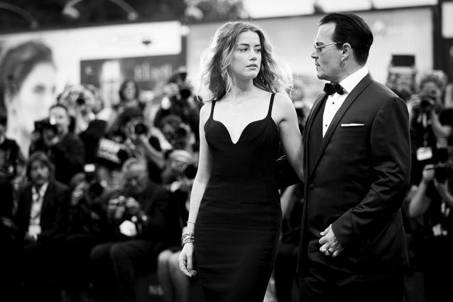 Mischiava anfetamine e farmaci! Johnny Depp contro Amber Heard