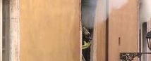 Stabile nel centro storico vicino casa di Roberto Fico a fuoco : Intrappolate alcune persone. Stabile nel centro storico vicino casa di Roberto Fico a fuoco : Intrappolate alcune persone.
