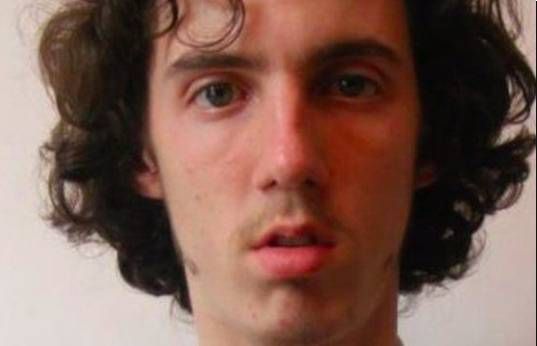 Violentò 200 bambini! Ucciso in carcere il pedofilo Richard Huckle