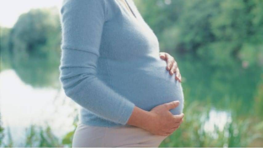 Mancano gli anestesisti e il parto viene rimandato! La piccola muore in grembo