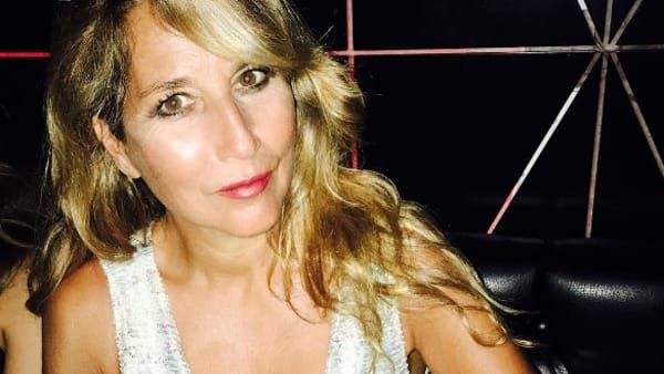 Jo Squillo in topless a 56 anni : ecco la foto su Instagram Jo Squillo in topless a 56 anni : ecco la foto su Instagram