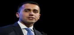 Luigi Di Maio contro Berlusconi : tuoi bonifici a Mafia