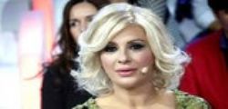 Uomini e Donne : Tina Cipollari dice addio a Maria De Filippi per colpa di Gemma?