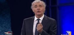 Massimo Giletti : Andiamo nei luoghi in cui lo Stato non va... Fabrizio Corona sta bene, ma è scosso Massimo Giletti : Andiamo nei luoghi in cui lo Stato non va... Fabrizio Corona sta bene, ma è scosso
