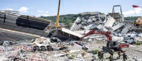 Genova, ponte Morandi: Recuperata auto con intera famiglia sotto le macerie. Bilancio sale a 41