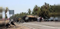 Scontro fra un autobus e un camion in Messico : 24 morti