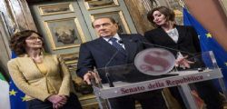 Silvio Berlusconi apre a un governo con i M5S : Per Di Maio è lontano dalla realtà Silvio Berlusconi apre a un governo con i M5S : Per Di Maio è lontano dalla realtà