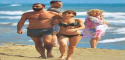 Alessandra Amoroso in bikini a Formentera fa impazzire i fan Alessandra Amoroso in bikini a Formentera fa impazzire i fan