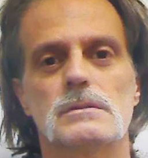 Mi sento protetto! Il killer del karaoke vuole restare in carcere a Sanremo