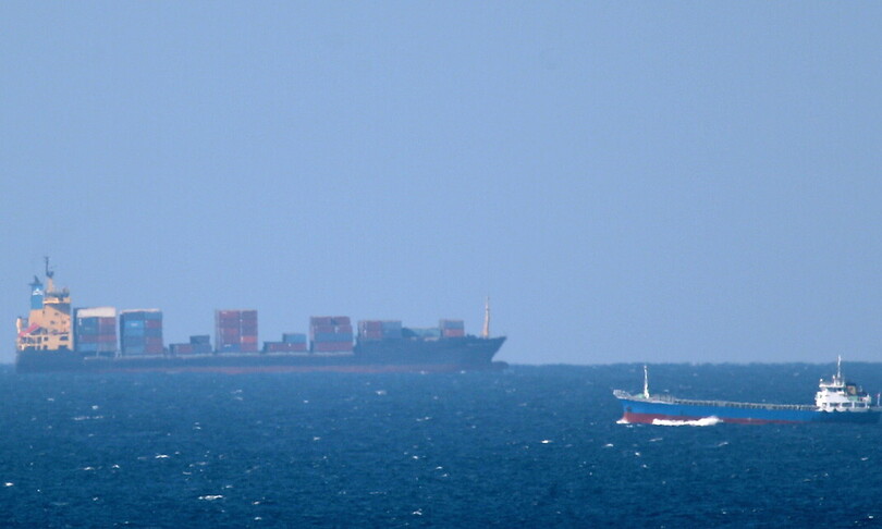 Impatto Economico delle tensioni nel Mar Rosso: Cosa succede se il traffico marittimo si interrompe?