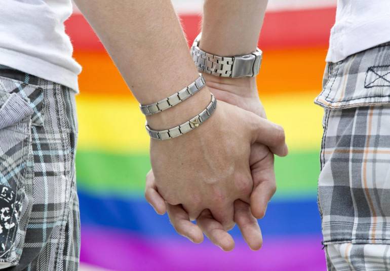 Siete una coppia gay? Per questo la proprietaria di casa gli nega l