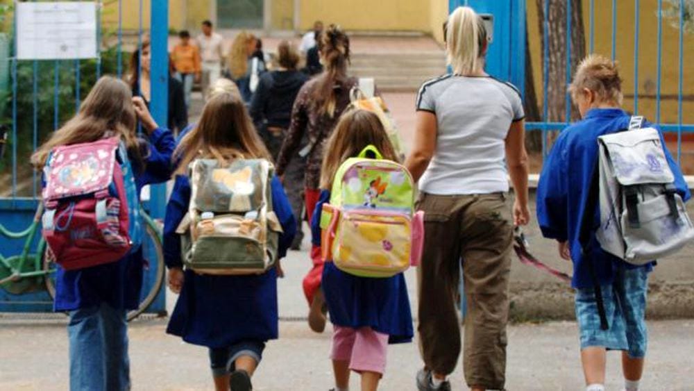 Primo giorno di scuola nel caos sulla Roma-Lido. Tratta torni al Campidoglio