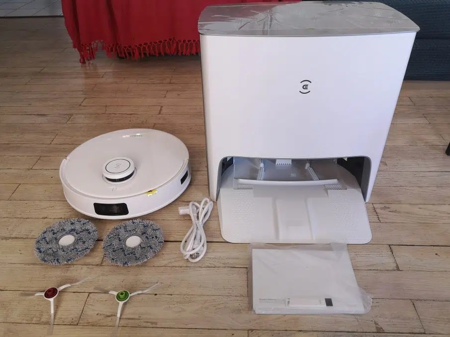 ecovacs deebot ECOVACS DEEBOT T10 TURBO : Il robot intelligente che aspira e lava