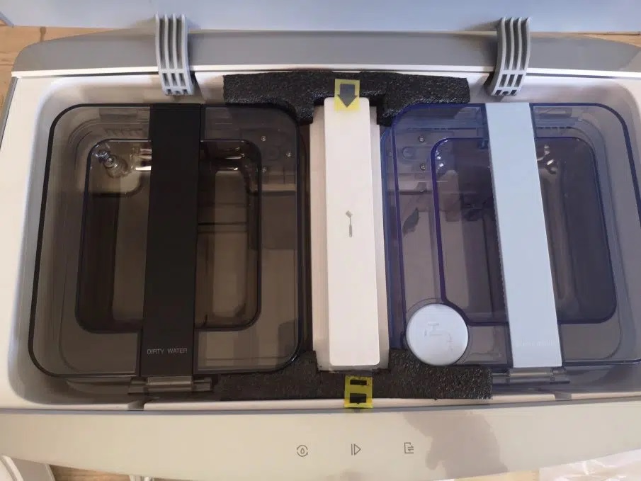ecovacs deebot ECOVACS DEEBOT T10 TURBO : Il robot intelligente che aspira e lava