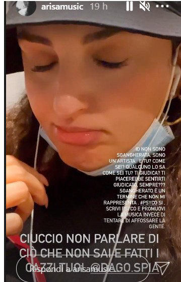 arisa fuori Arisa fuori da Amici? fatti i ca... tuoi : La cantante è furiosa